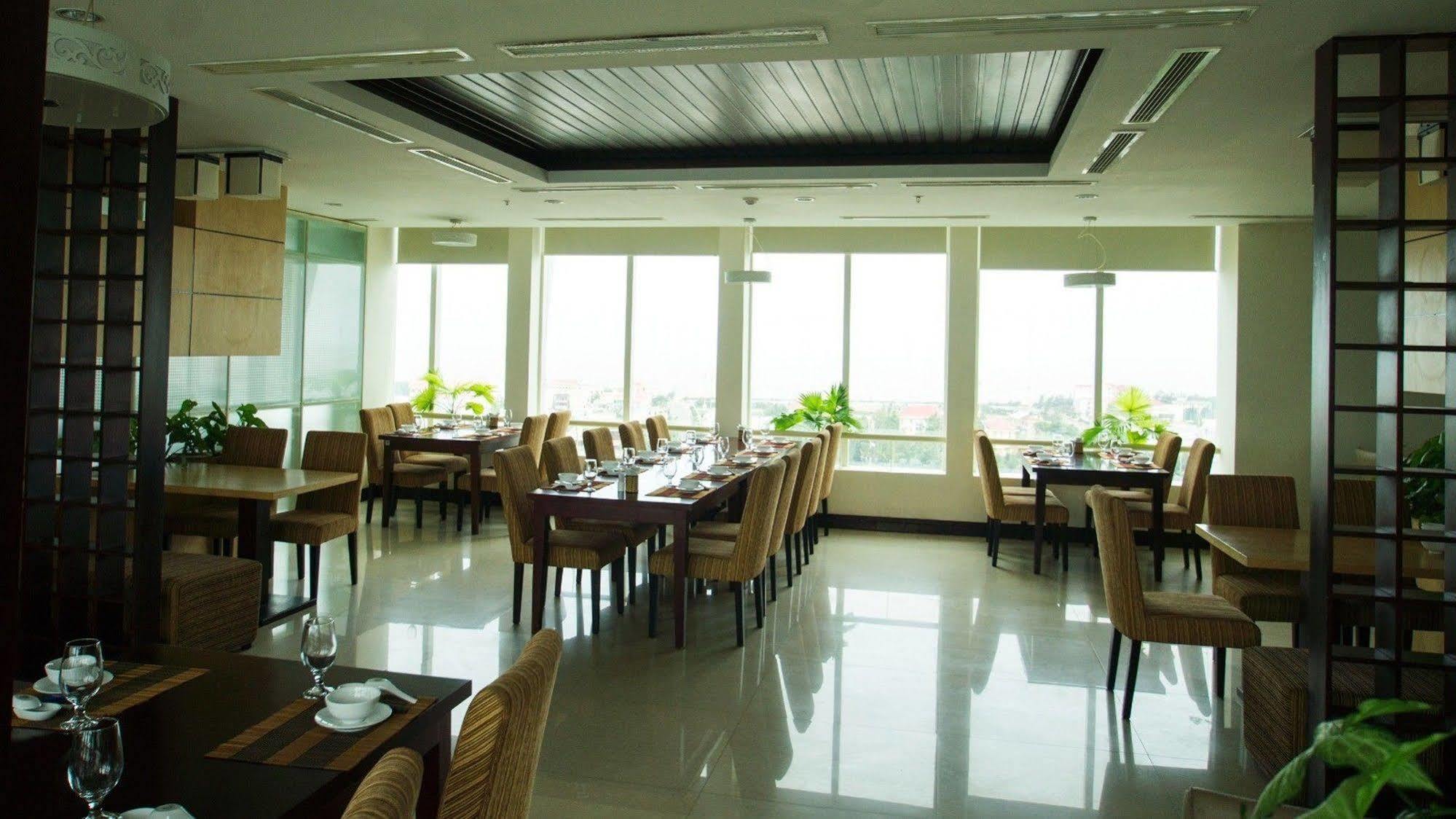 Kaya Hotel Tuy Hoa Exterior photo