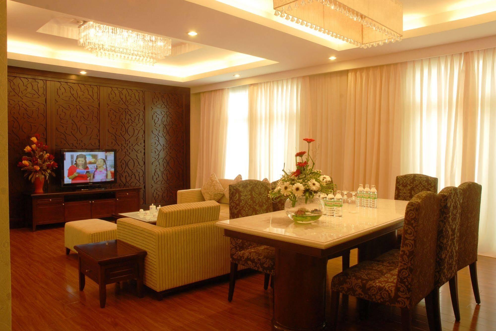 Kaya Hotel Tuy Hoa Exterior photo