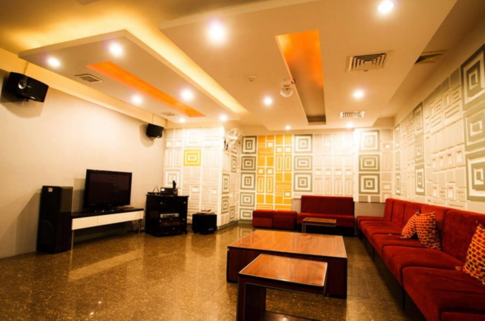 Kaya Hotel Tuy Hoa Exterior photo
