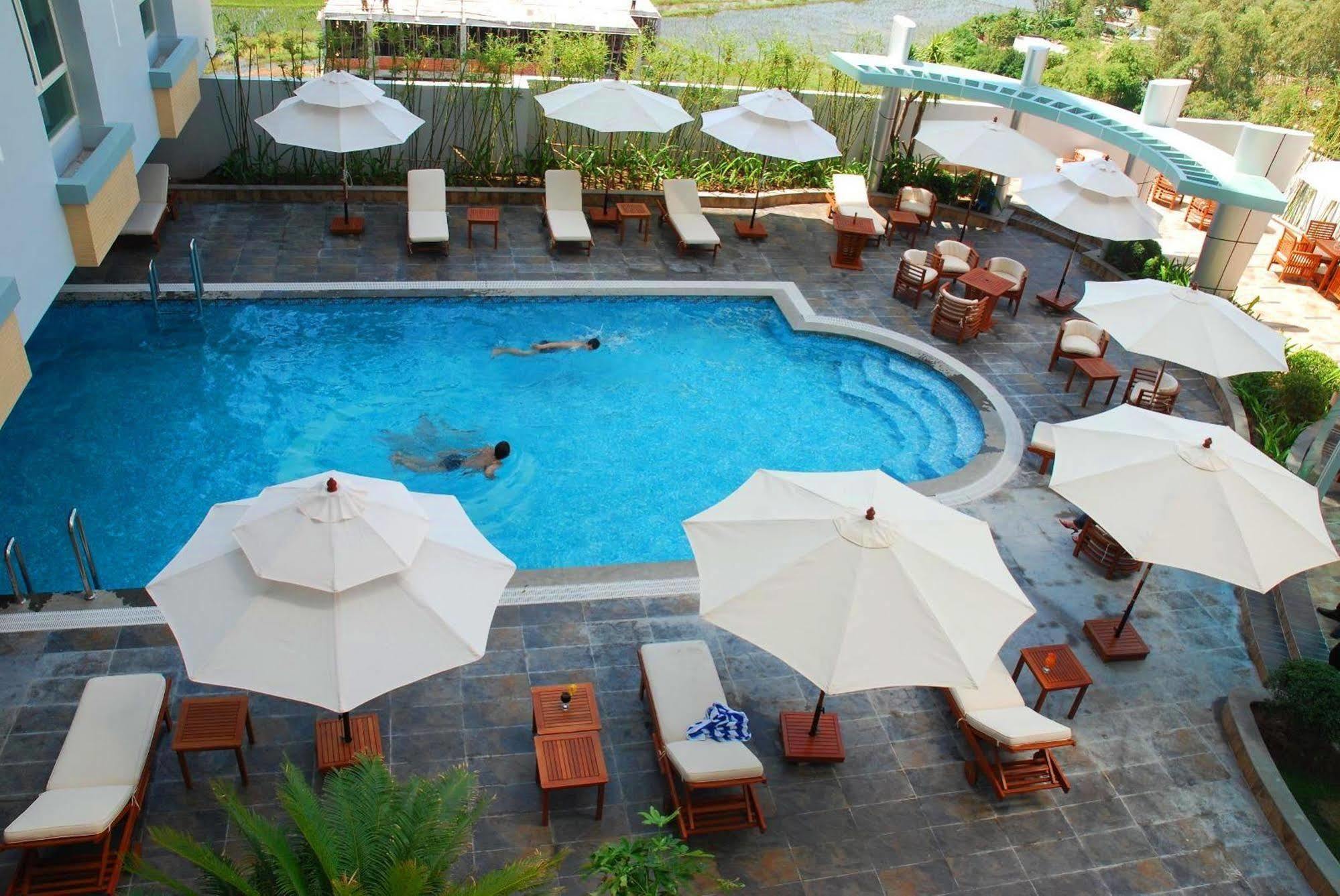 Kaya Hotel Tuy Hoa Exterior photo