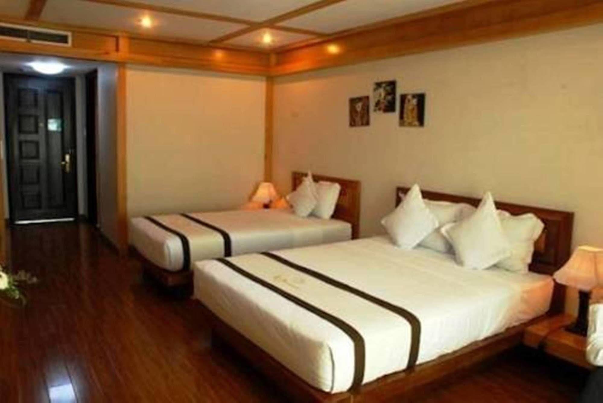 Kaya Hotel Tuy Hoa Exterior photo